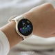 Vivoactive 5 Aluminiowy bezel w kolorze Cream Gold z kopertą w kolorze Ivory i silikonowym paskiem
