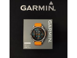 OUTLET Fenix 8 47 mm AMOLED Sapphire Tytanowy z pomarańczowo-grafitowym paskiem 2L 9380