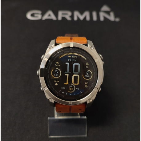 Fenix 8 51 mm AMOLED Sapphire Tytanowy z kasztanowym paskiem skórzanym